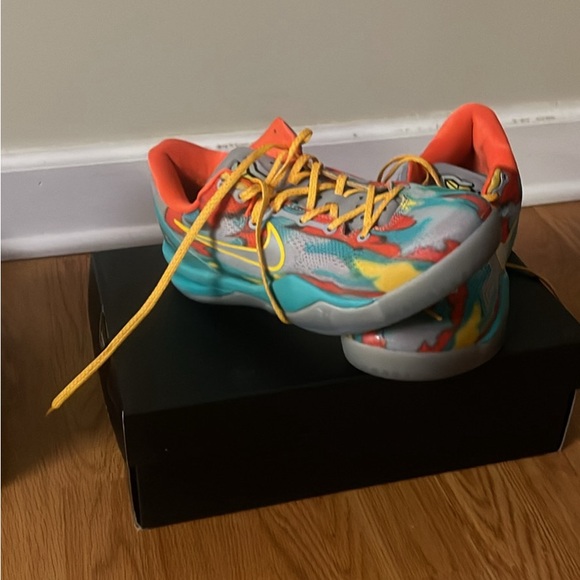 Boys sneakers